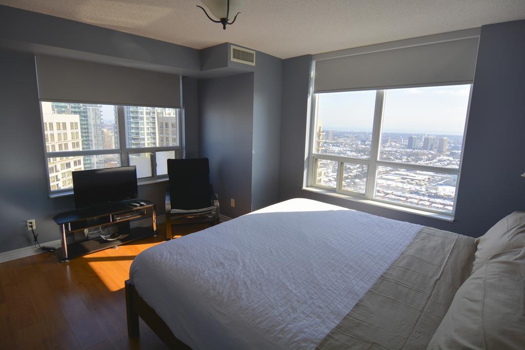 Maplewood Suites - Square One Mississauga Pokoj fotografie