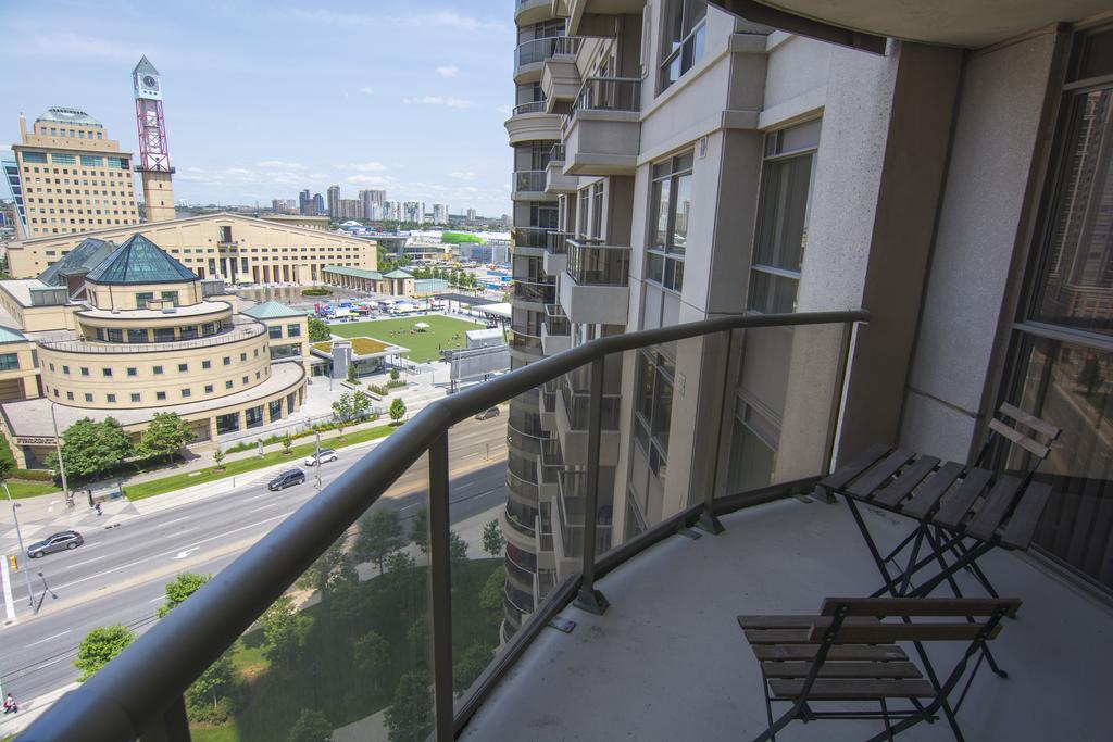Maplewood Suites - Square One Mississauga Pokoj fotografie