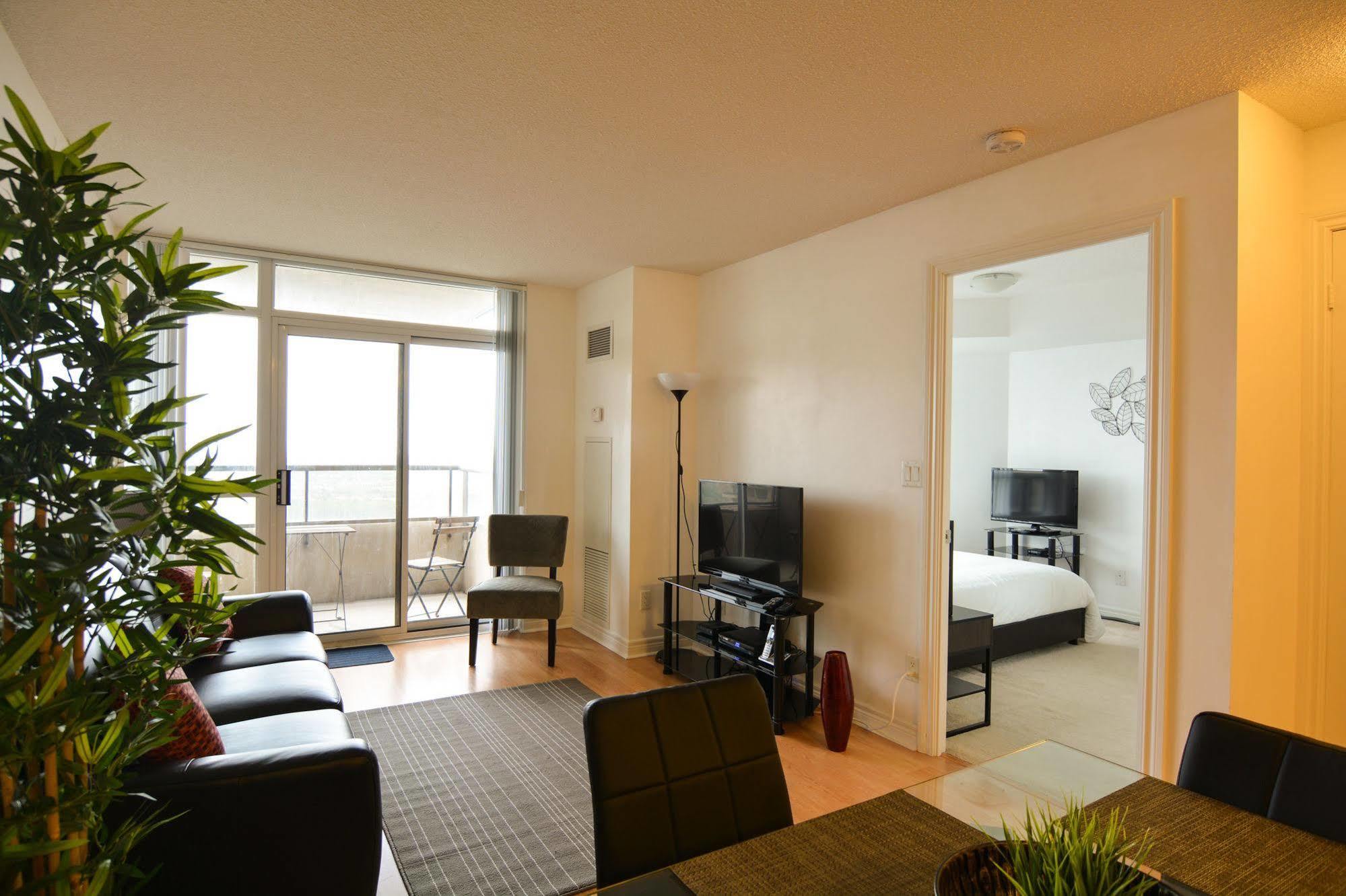 Maplewood Suites - Square One Mississauga Exteriér fotografie